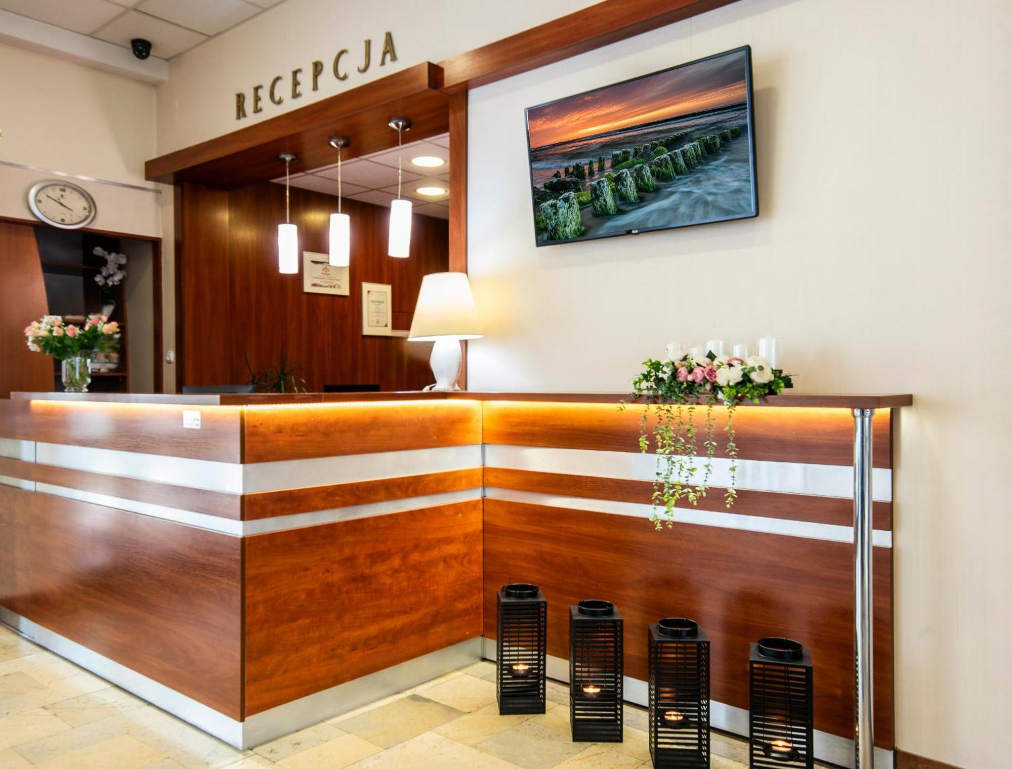 Hotel Interferie Cechsztyn à Ustronie Morskie Extérieur photo