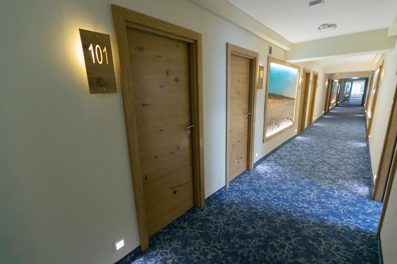 Hotel Interferie Cechsztyn à Ustronie Morskie Extérieur photo